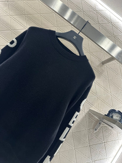 Hook and flower letter knitted pullover sweater