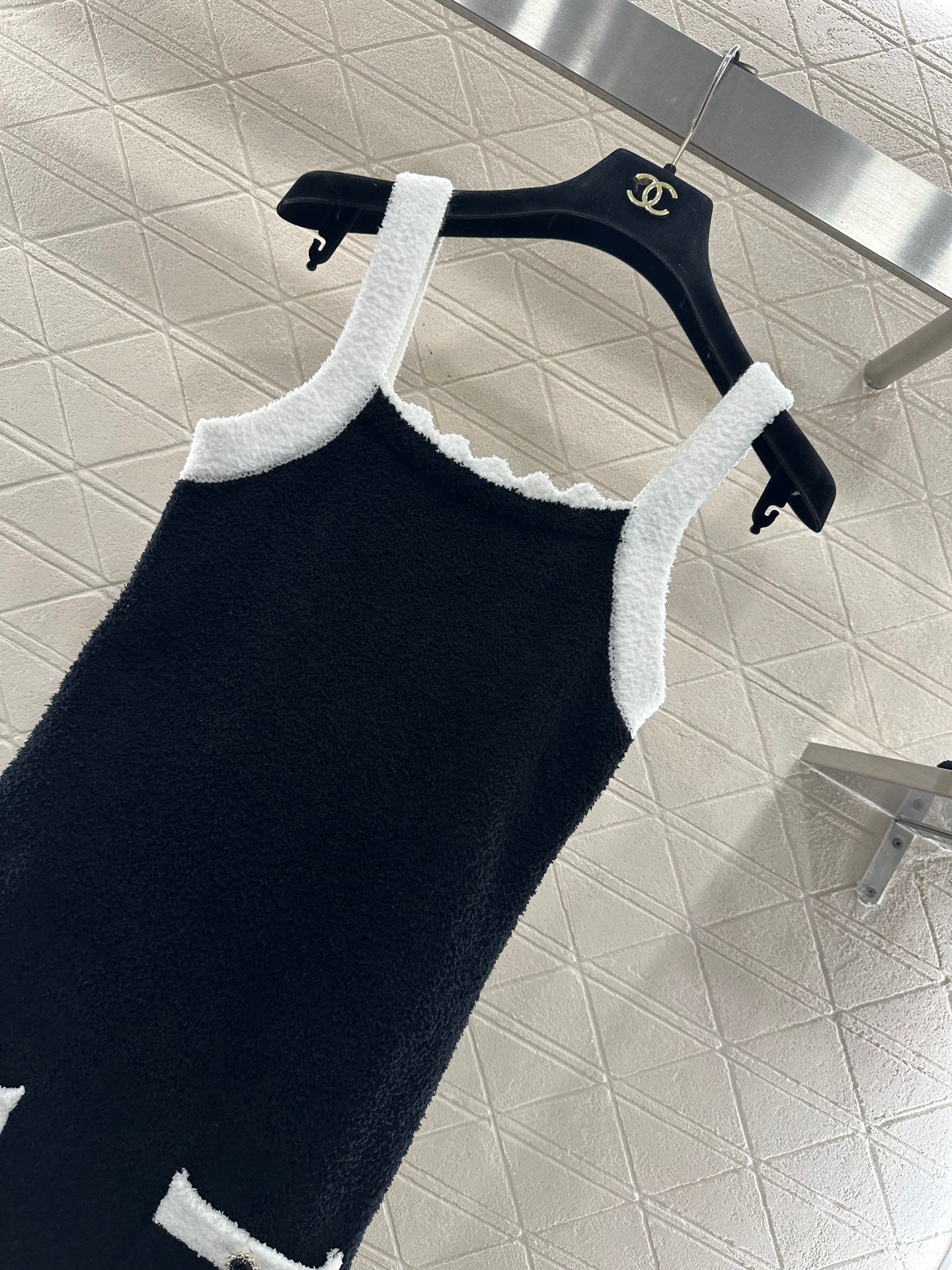 Color blocking knitted camisole skirt