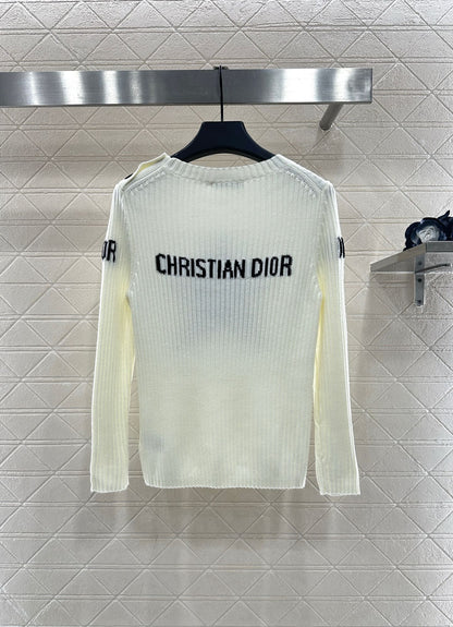 Embroidered logo knitted pullover sweater