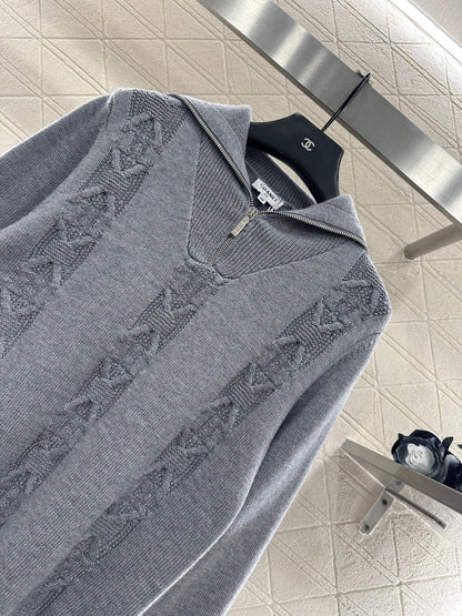 Collar zipper knitted sweater