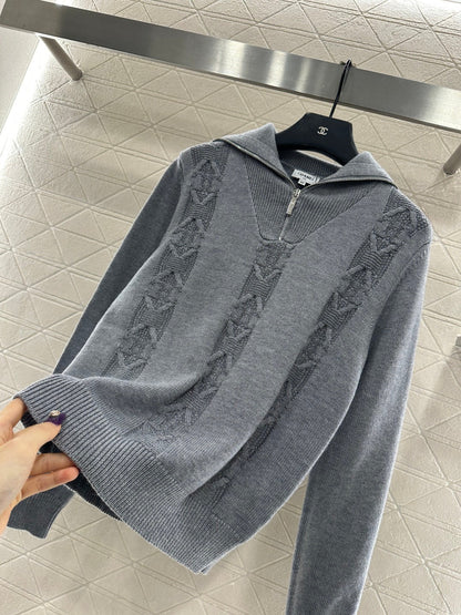 Collar zipper knitted sweater