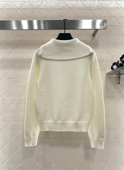 Collar zipper knitted sweater