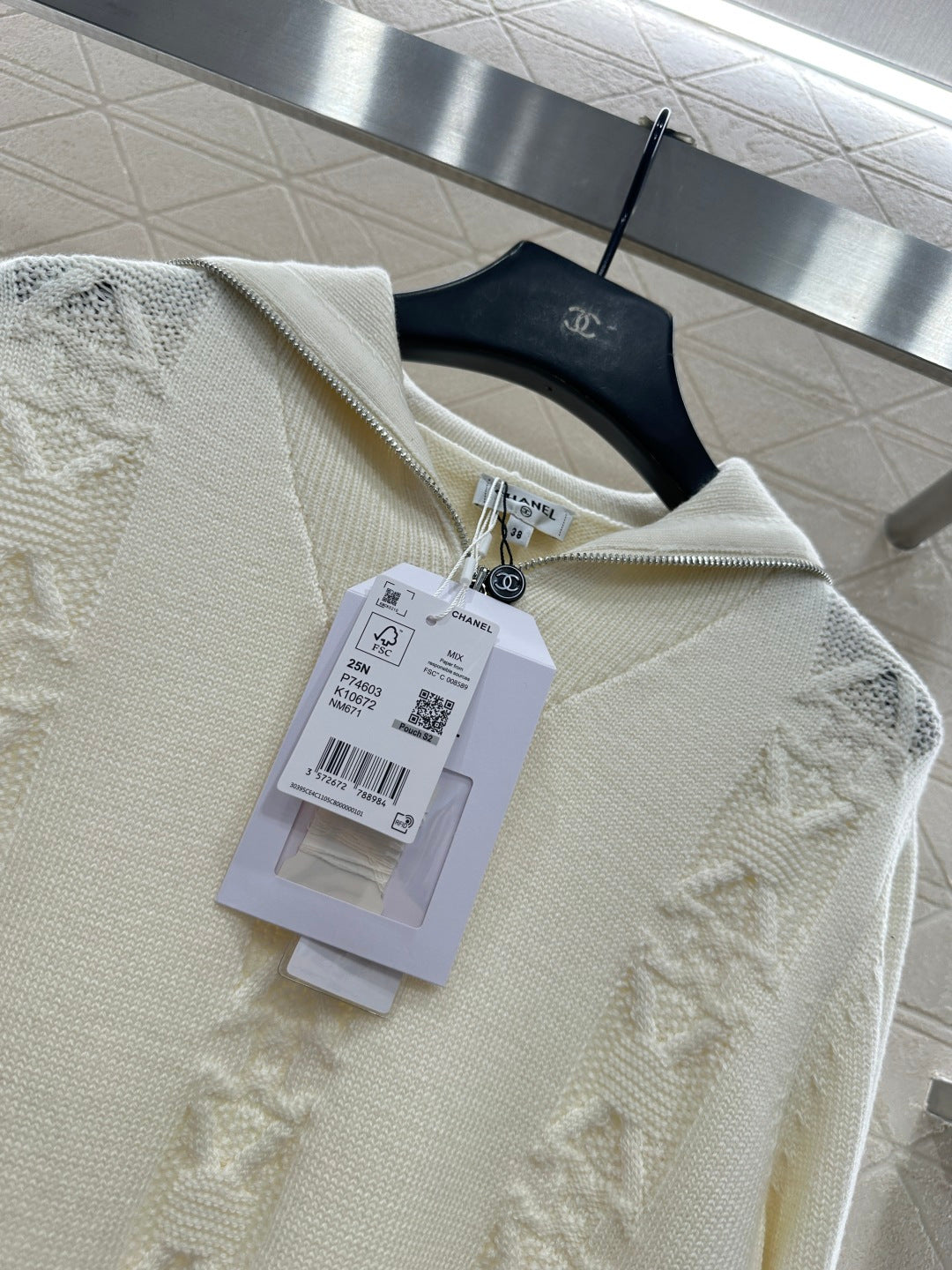 Collar zipper knitted sweater