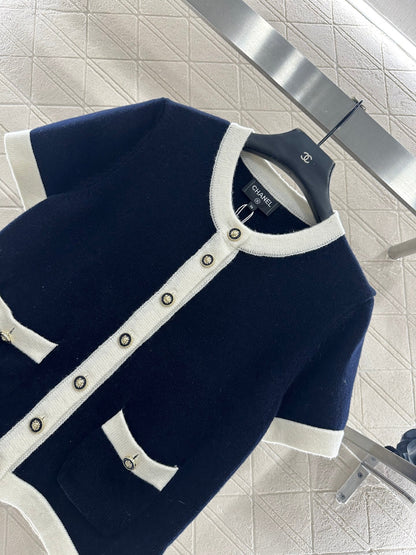 Color blocking edging short sleeved shirt