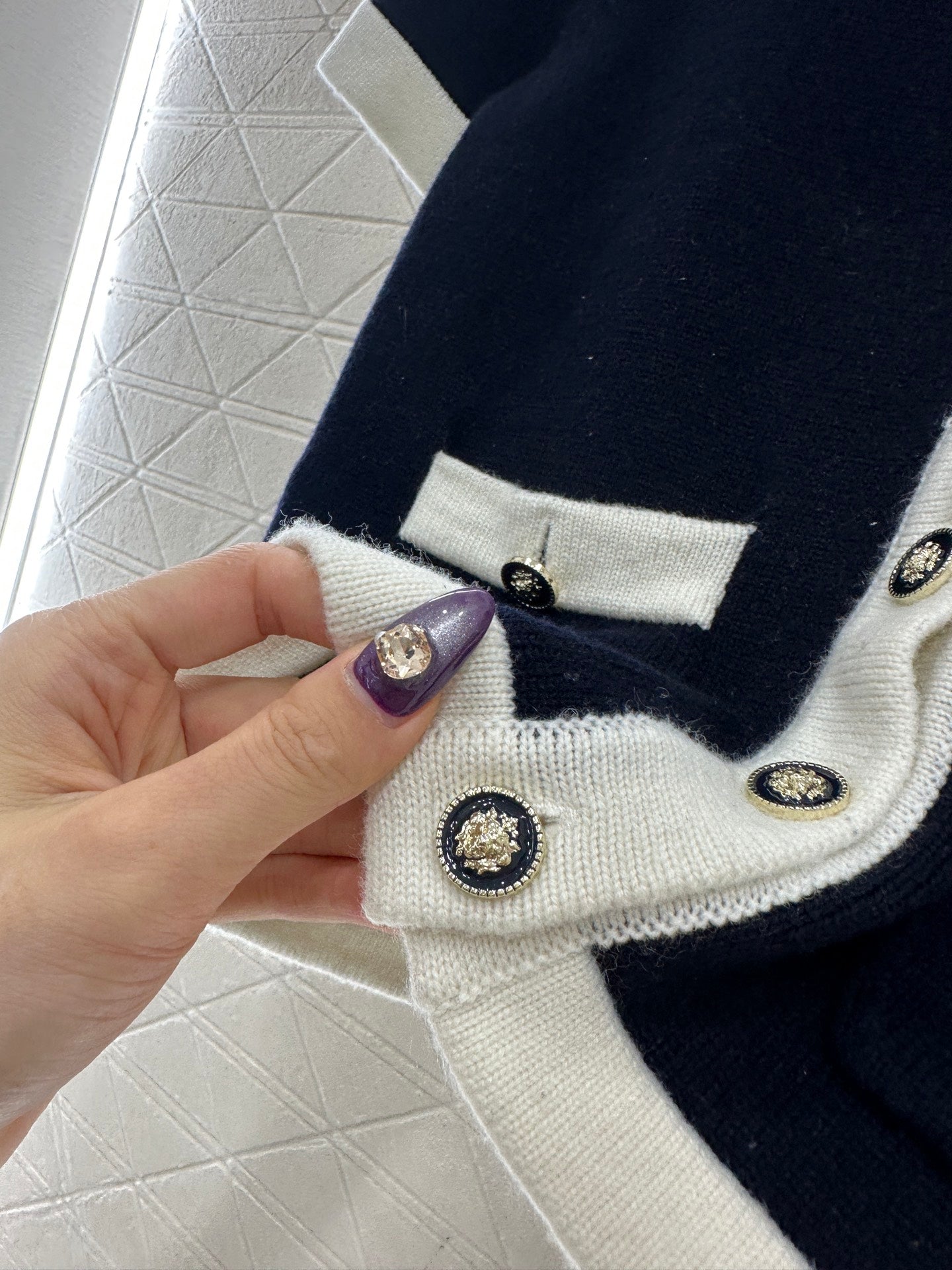 Color blocking edging short sleeved shirt