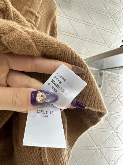 Round neck crochet letter sweater