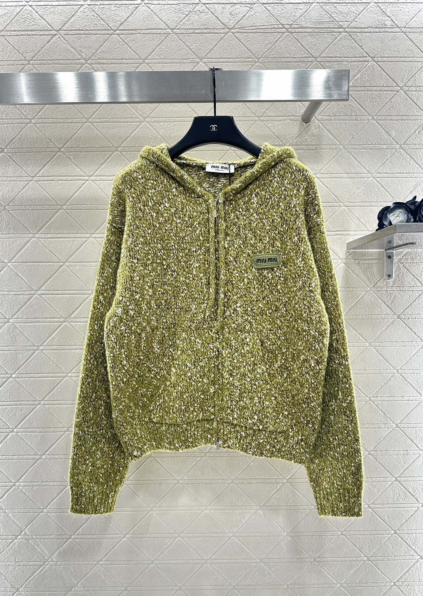 Hooded snowflake colored dot cardigan