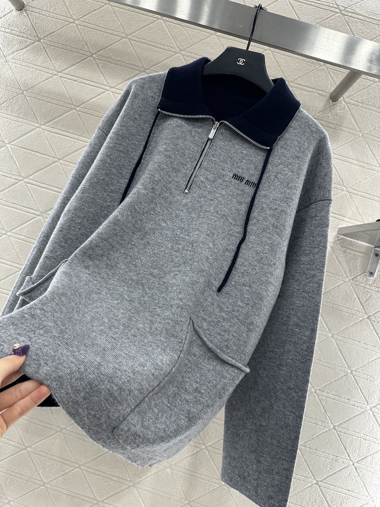 Half open collar top