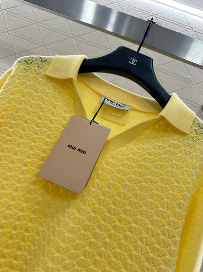 Located Half-Open Sweater