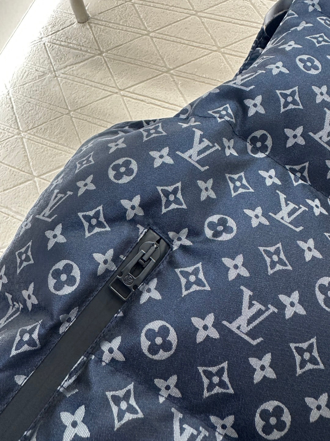 Stand Collar Jacquard Down Vest