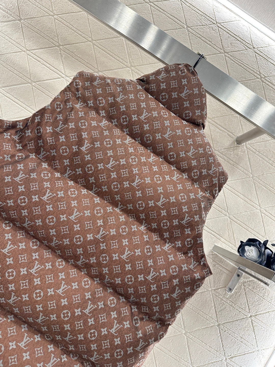 Stand Collar Jacquard Down Vest