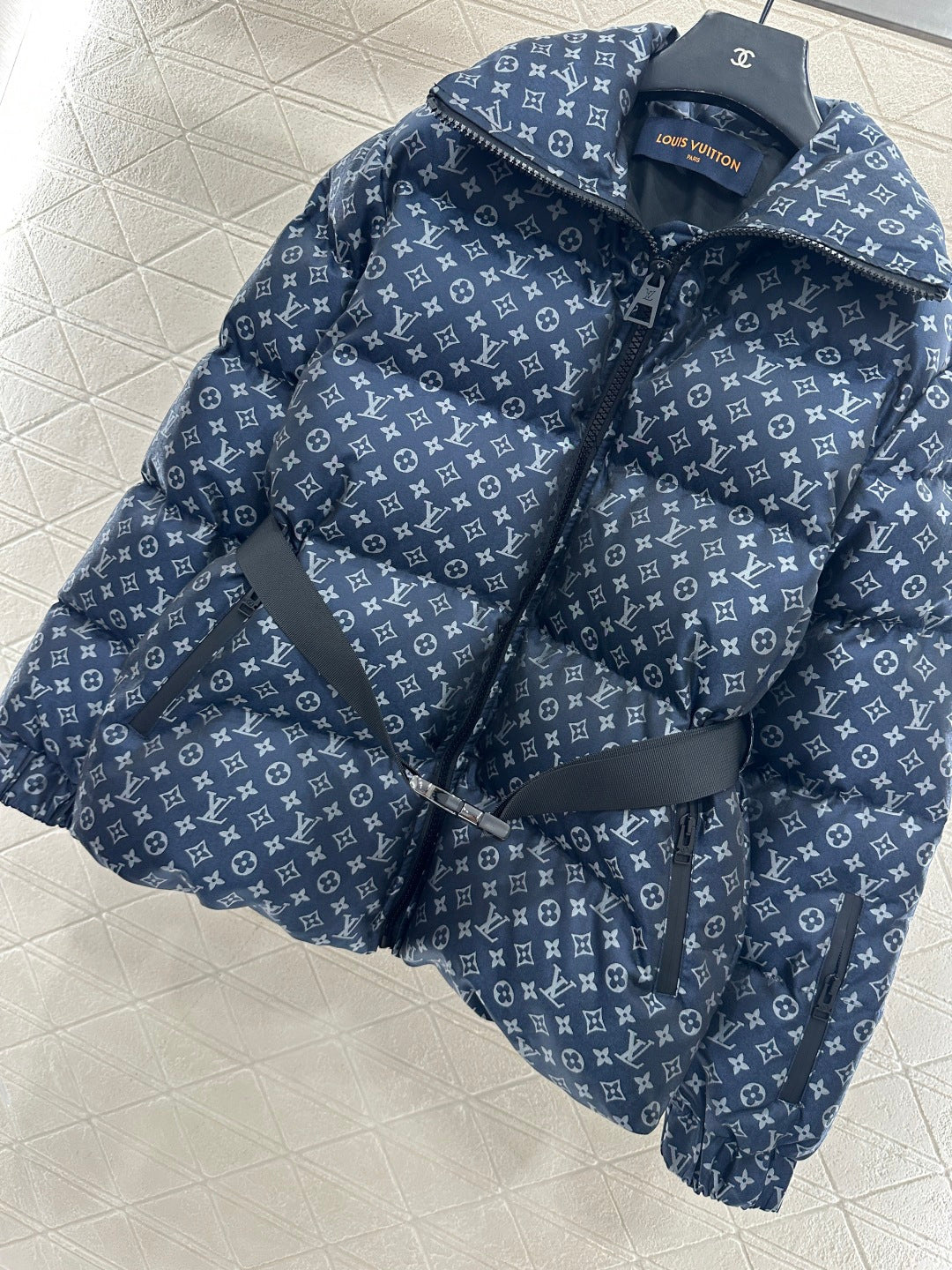 Jacquard Down Jacket with Lapel and Belt