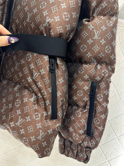 Jacquard Down Jacket with Lapel and Belt