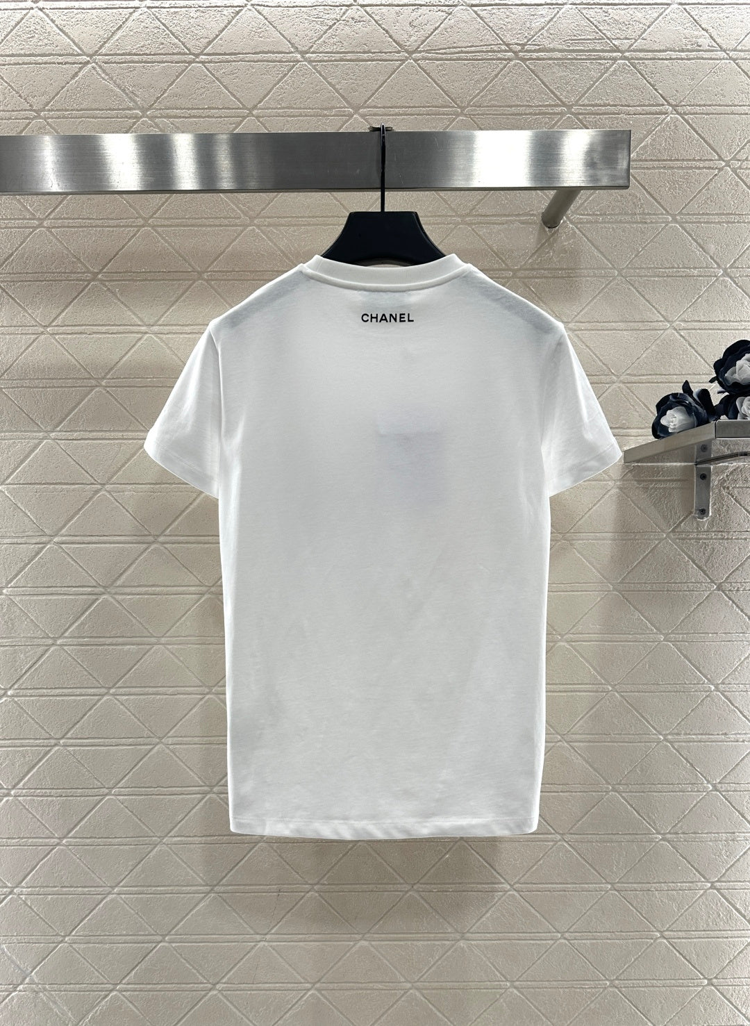 Round Neck Flocked Bow T-Shirt