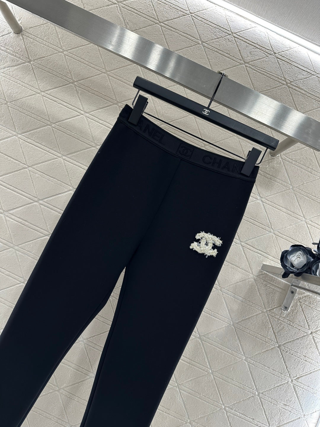 Letter-embellished High-elastic Leggings