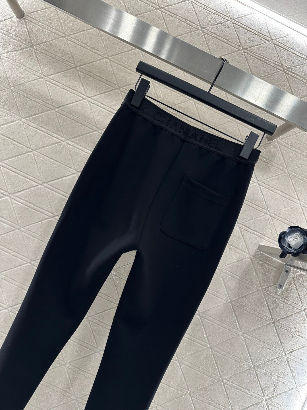 Letter-embellished High-elastic Leggings