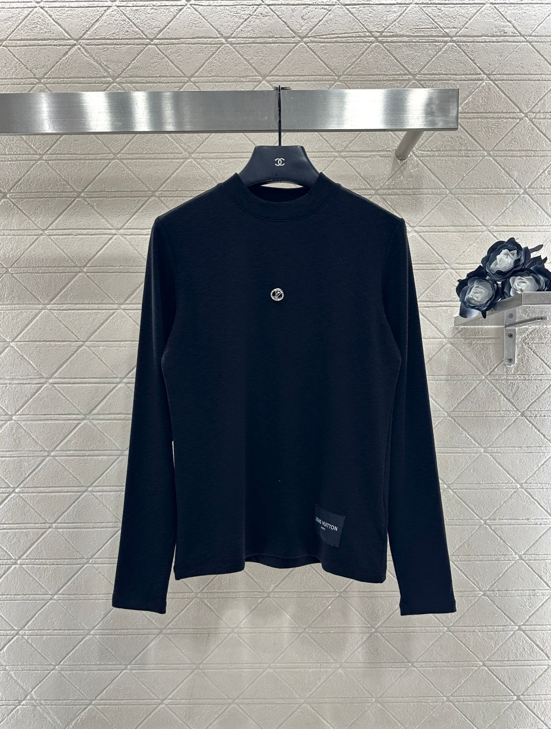 Logo Brooch Base Layer Top