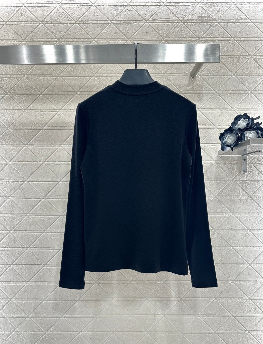 Logo Brooch Base Layer Top