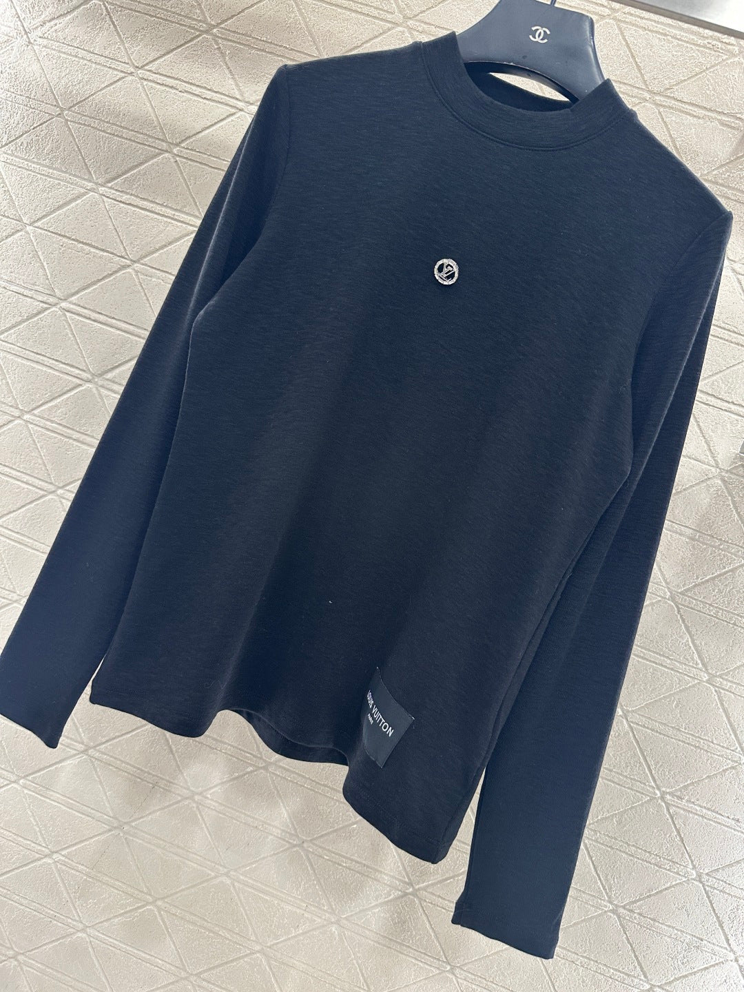 Logo Brooch Base Layer Top