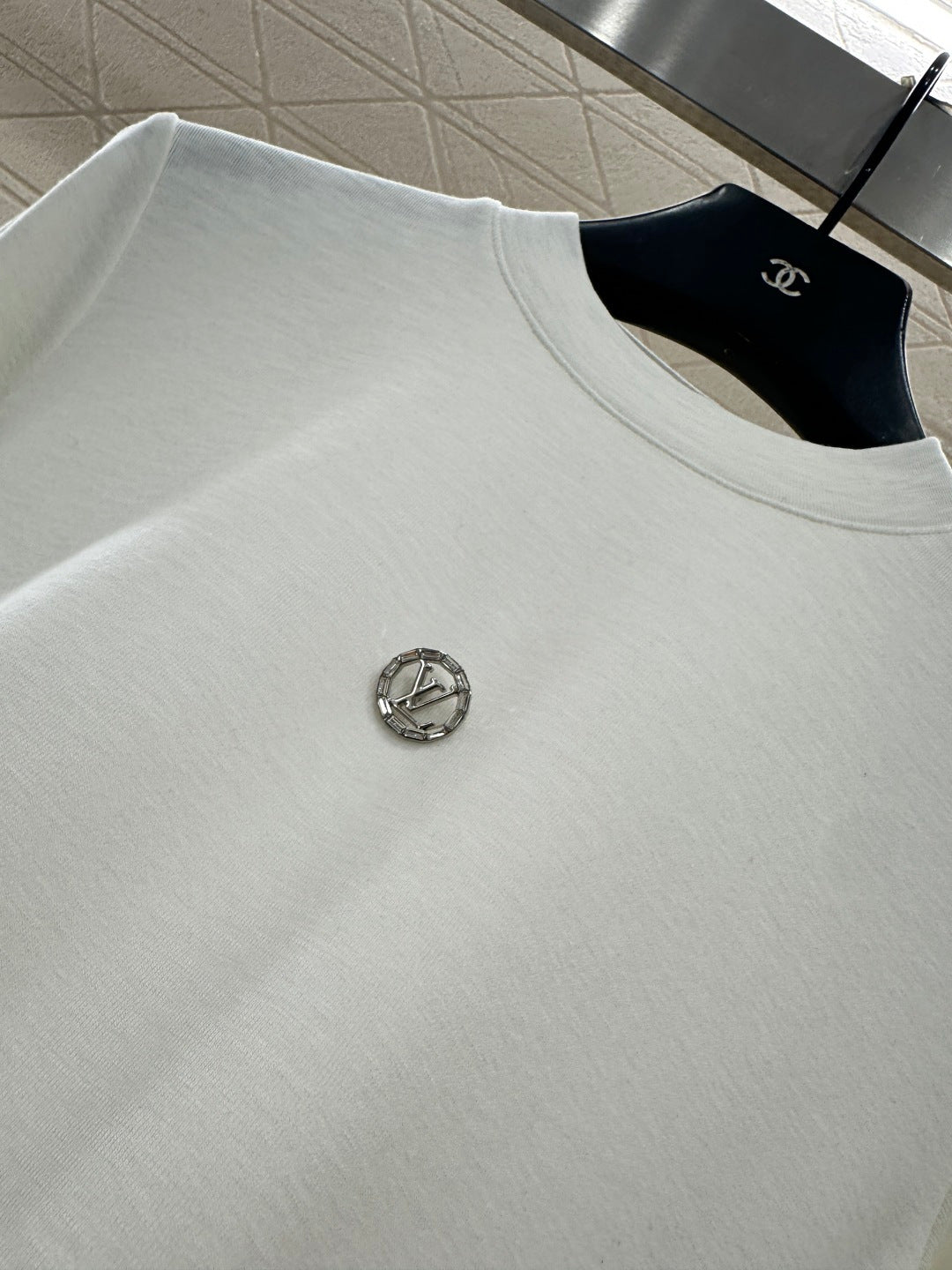 Logo Brooch Base Layer Top