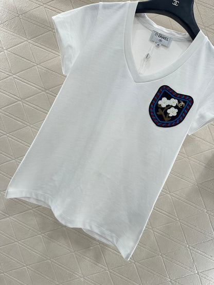 Heart Neck Logo T-Shirt