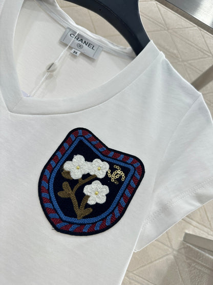 Heart Neck Logo T-Shirt