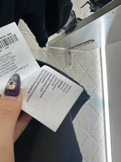 Half-open collar short-sleeved top