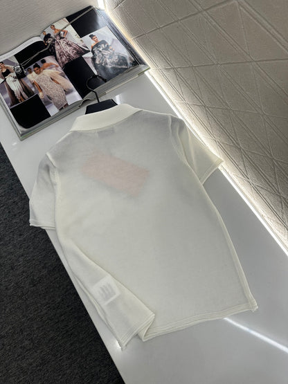 Half-open collar short-sleeved top