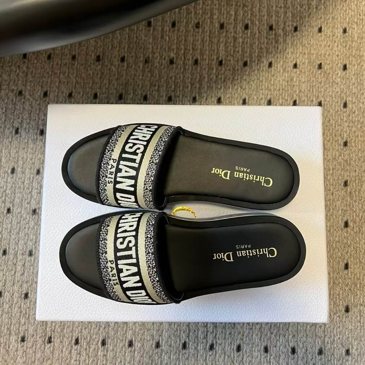 Classic Platform Slide Sandals