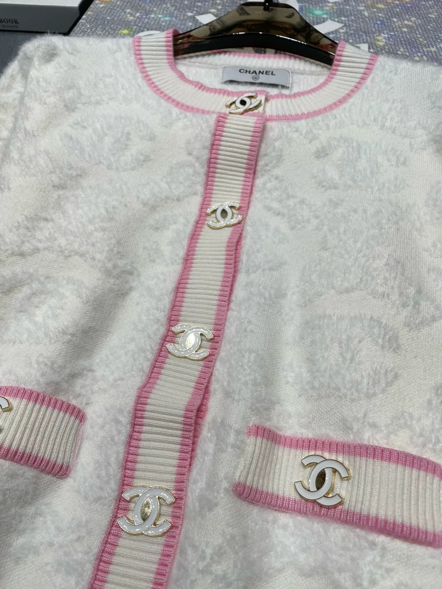 New autumn style three-dimensional jacquard temperament cardigan