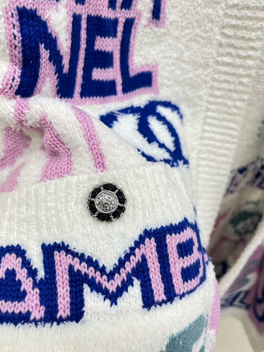 25 new contrast color jacquard pocket V-neck long sleeve long knitted jacket