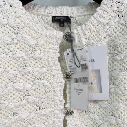 25 Spring and Summer Latest Series Crochet Pocket Knitted Cardigan