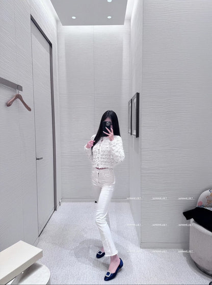 25 Spring and Summer Latest Series Crochet Pocket Knitted Cardigan