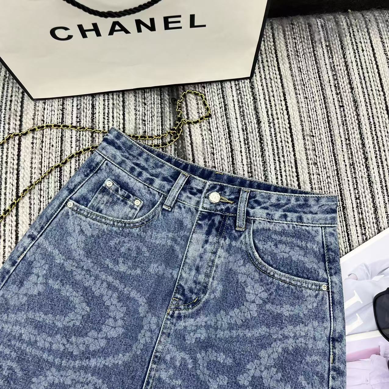 25 Early Spring and Summer Design Printed Denim A-Line Skirt