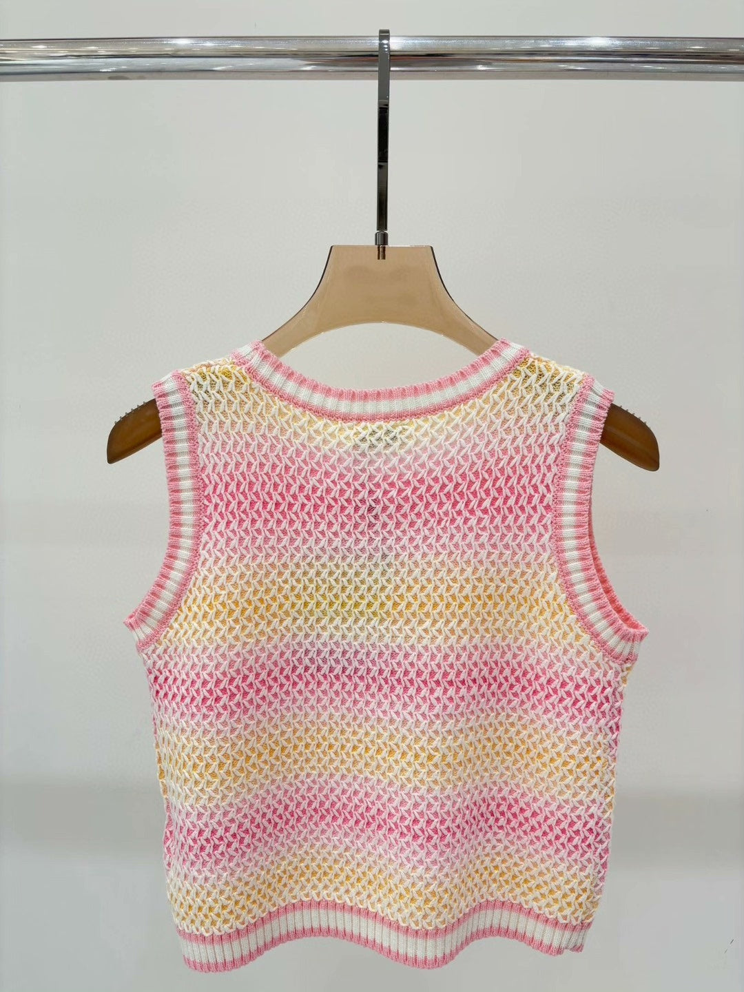 25 Summer jacquard simple knitted vest