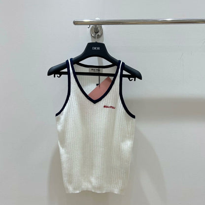 25 Summer Letter Color-blocked V-neck Knitted Vest