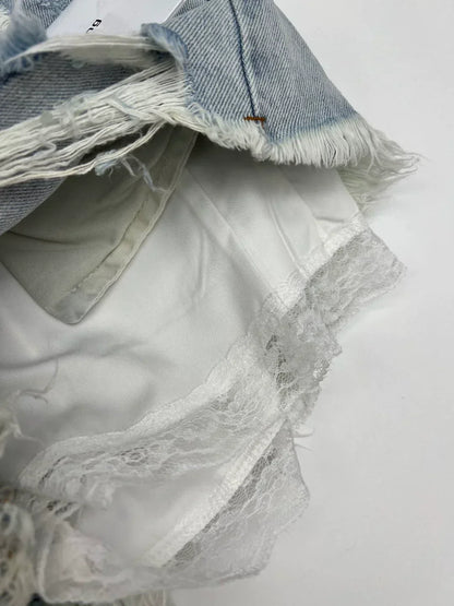 25ss fake two-piece lace lined ripped shorts