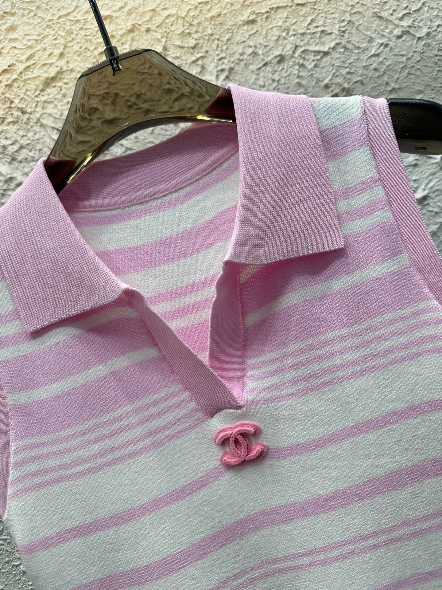 25 Spring and Summer Latest Collection! Lapel Striped Knitted Vest