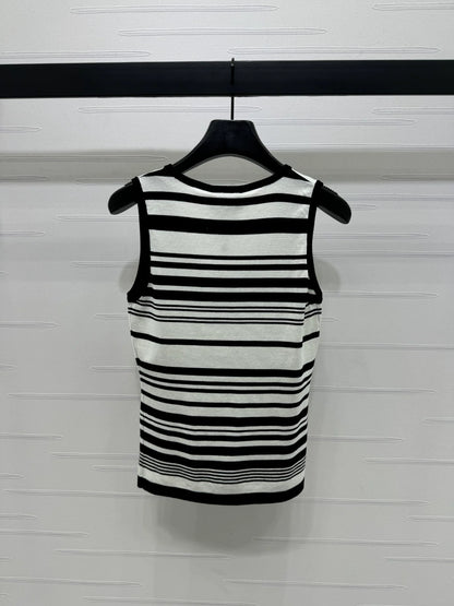 25 Spring and Summer Newest Style! U-neck striped knitted vest