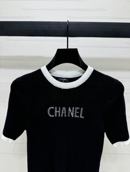 25 Spring and Summer New Color-contrast Striped Round Neck Short Sleeve