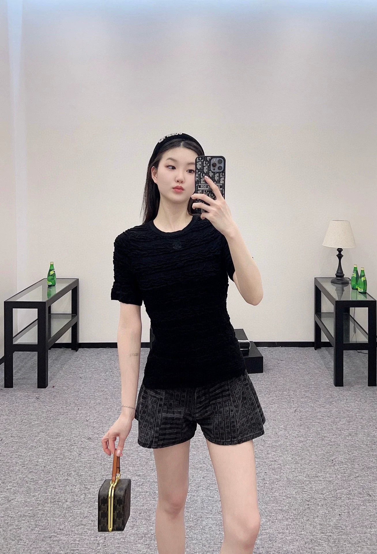 25 Early Spring New Embroidered Bubble Texture Knitted Short Sleeves