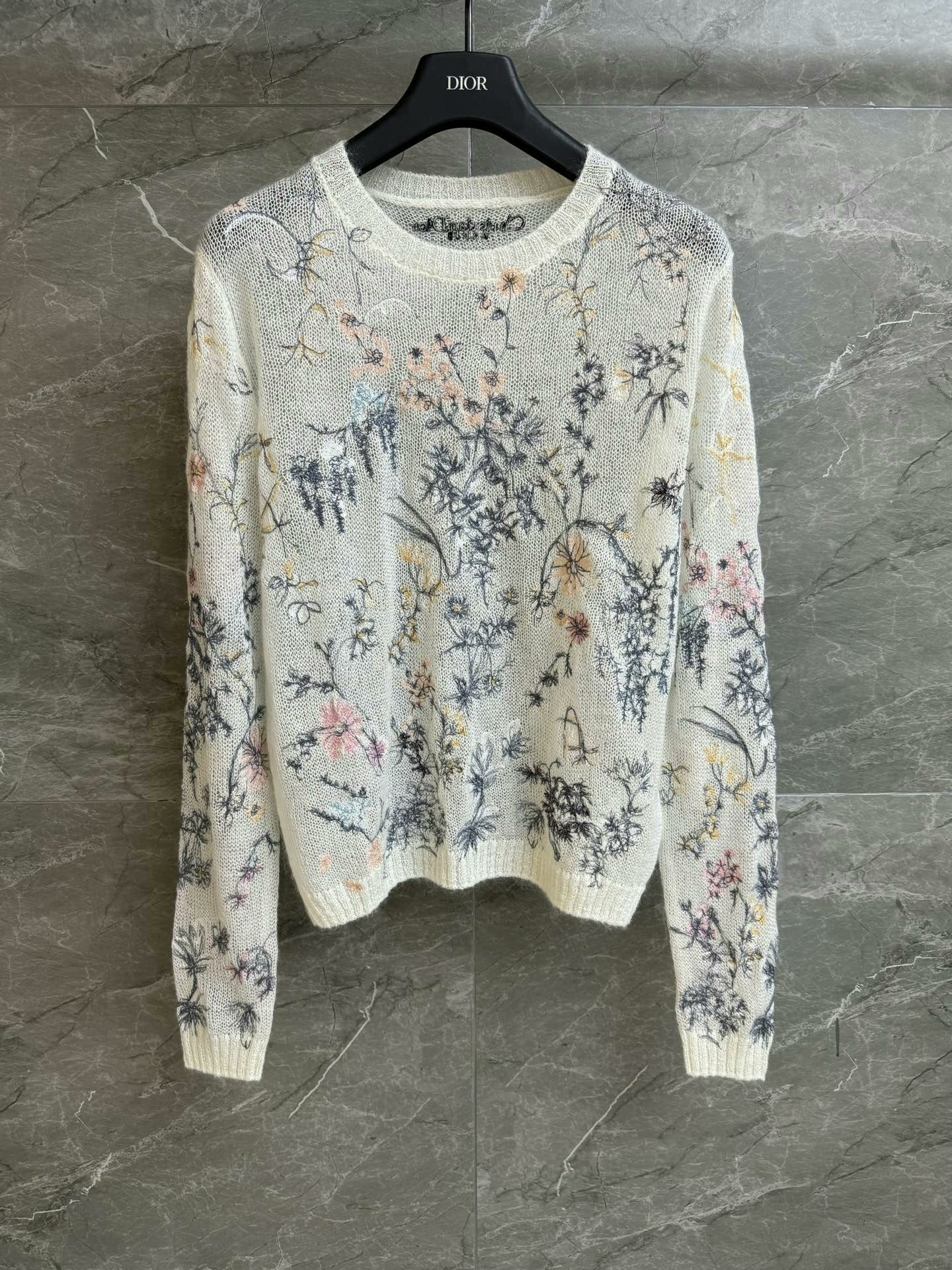 25 Fall Collection Crew Neck Ribbed Neck Sweater