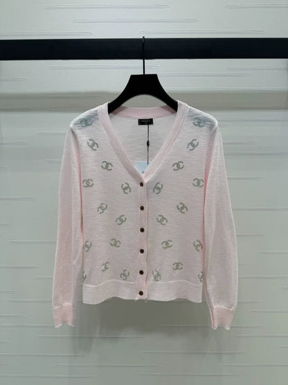 25 Spring and Summer Latest V-neck Diamond Knitted Cardigan