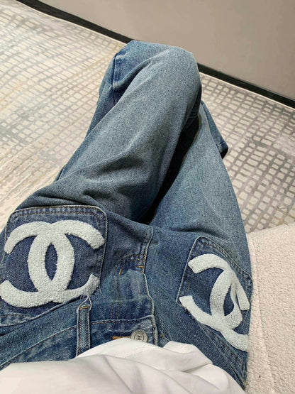 25 pairs of C terry embroidered straight jeans