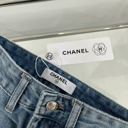 25 pairs of C terry embroidered straight jeans