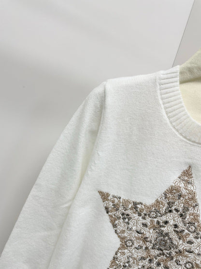 25 new classic five-pointed star embroidery round neck sweater