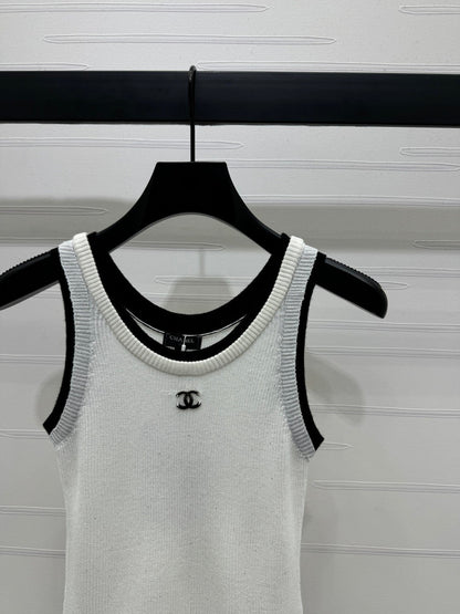 25 Spring and Summer Latest Series Sequined Knitted Vest