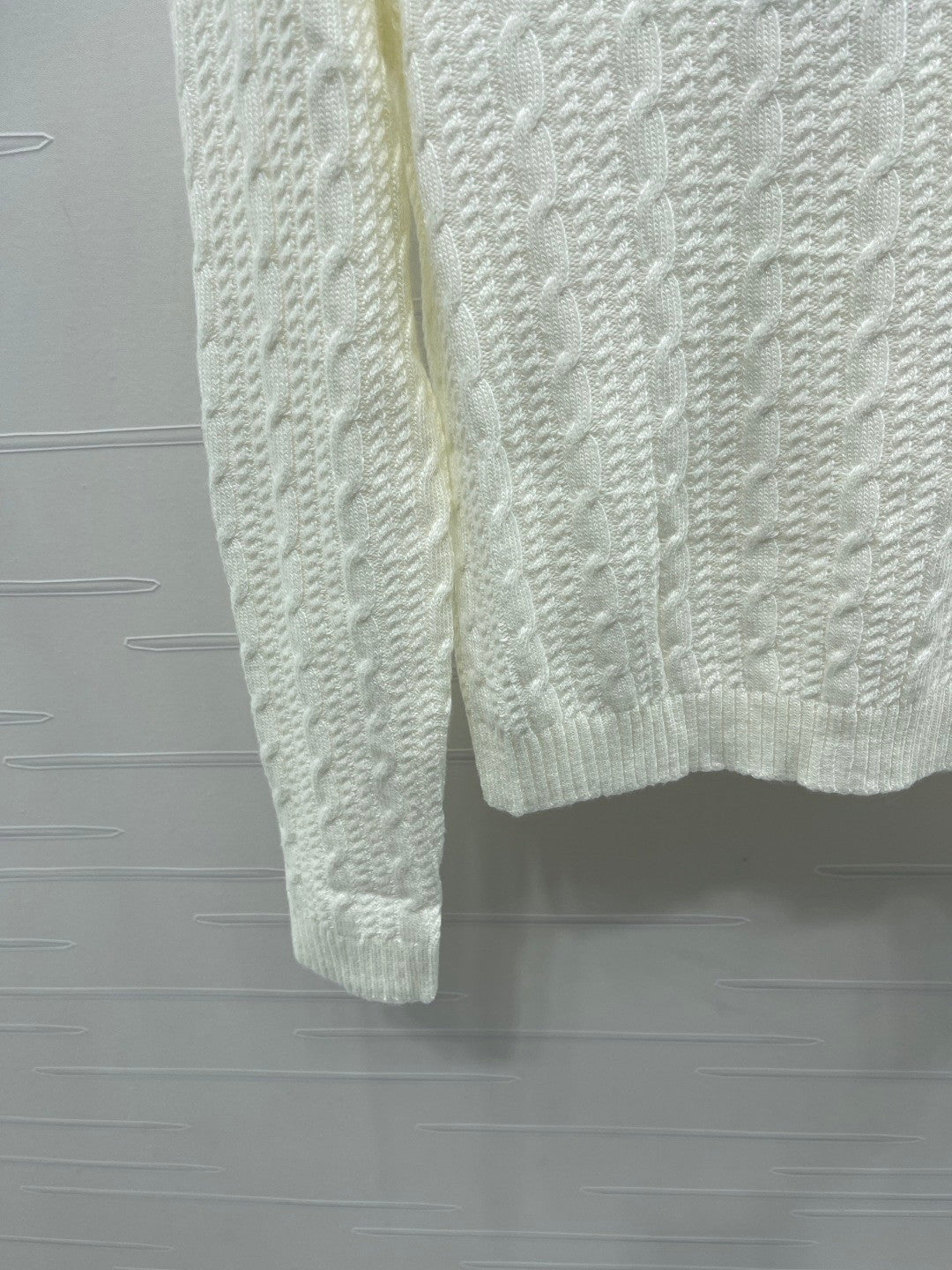 25fw Double C pullover long sleeved sweater