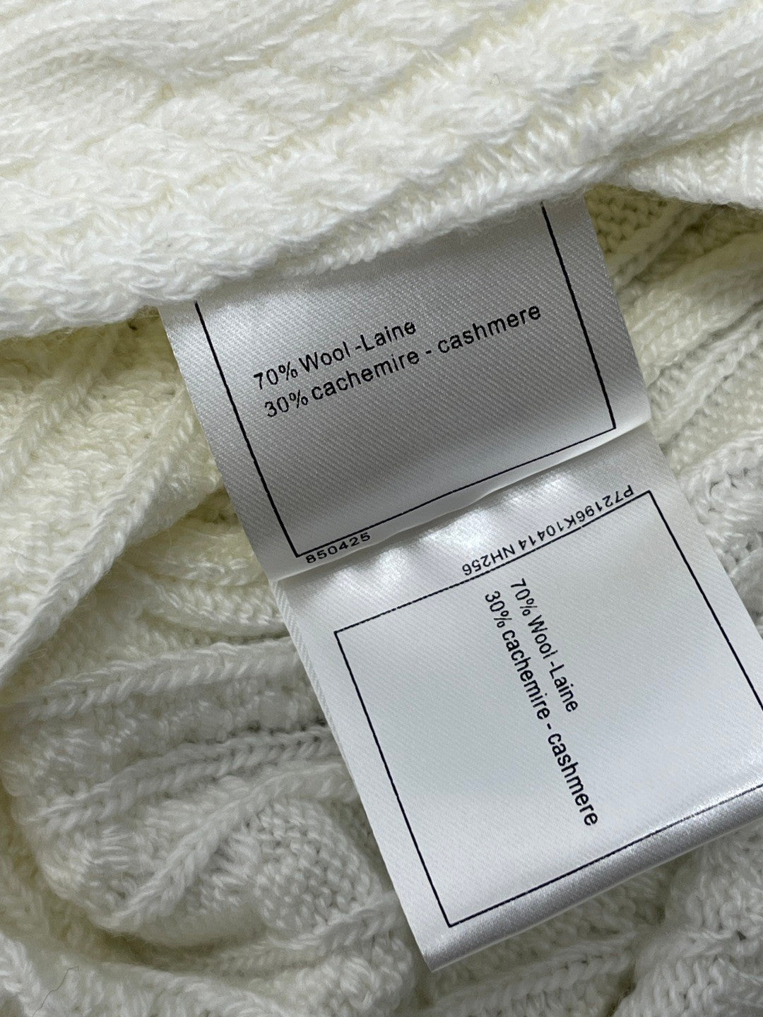 25fw Double C pullover long sleeved sweater