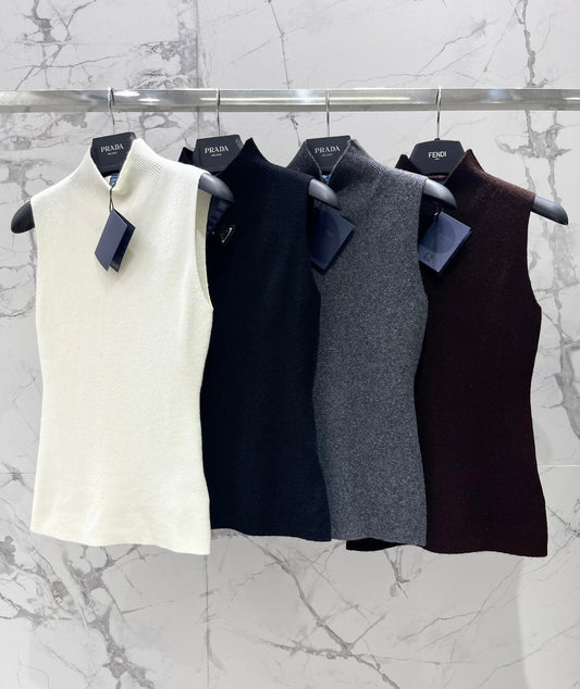 25fw Half high neck triangular vest